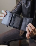 ⁦المحفظة الثلاثية ـ رجالي جلد طبيعي ـ اللون الاسود⁩ - الصورة ⁦3⁩