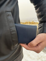 ⁦المحفظة الثلاثية ـ رجالي جلد طبيعي ـ اللون الكحلي⁩ - الصورة ⁦4⁩