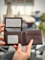 ⁦المحفظة كلاسيك ـ جلد طبيعي ـ اللون البني⁩ - الصورة ⁦3⁩