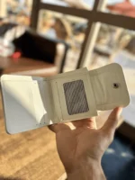 ⁦محفظة ڤيرا – اللون الابيض 🤍⁩ - الصورة ⁦2⁩